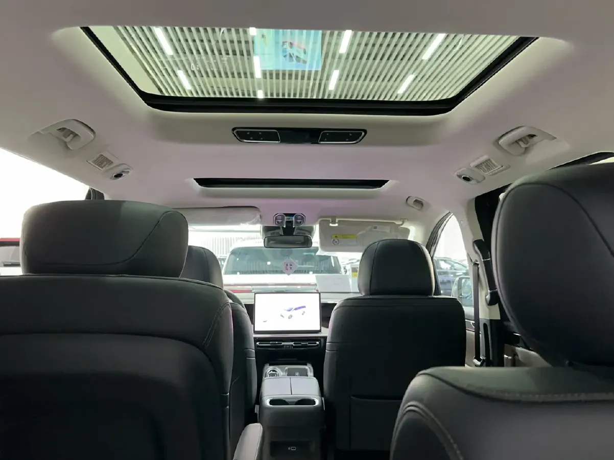 2024 GAC Trumpchi E8 2.0L 140HP L4 2DHT PHEV 25.57KWH,autocango,china used car exporter,china ev exporter,chinese used car exporter,chinese used ev exporter