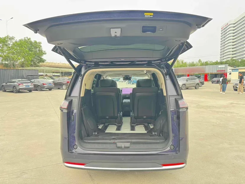 2024 GAC Trumpchi E8 2.0L 140HP L4 2DHT PHEV 25.57KWH,autocango,china used car exporter,china ev exporter,chinese used car exporter,chinese used ev exporter