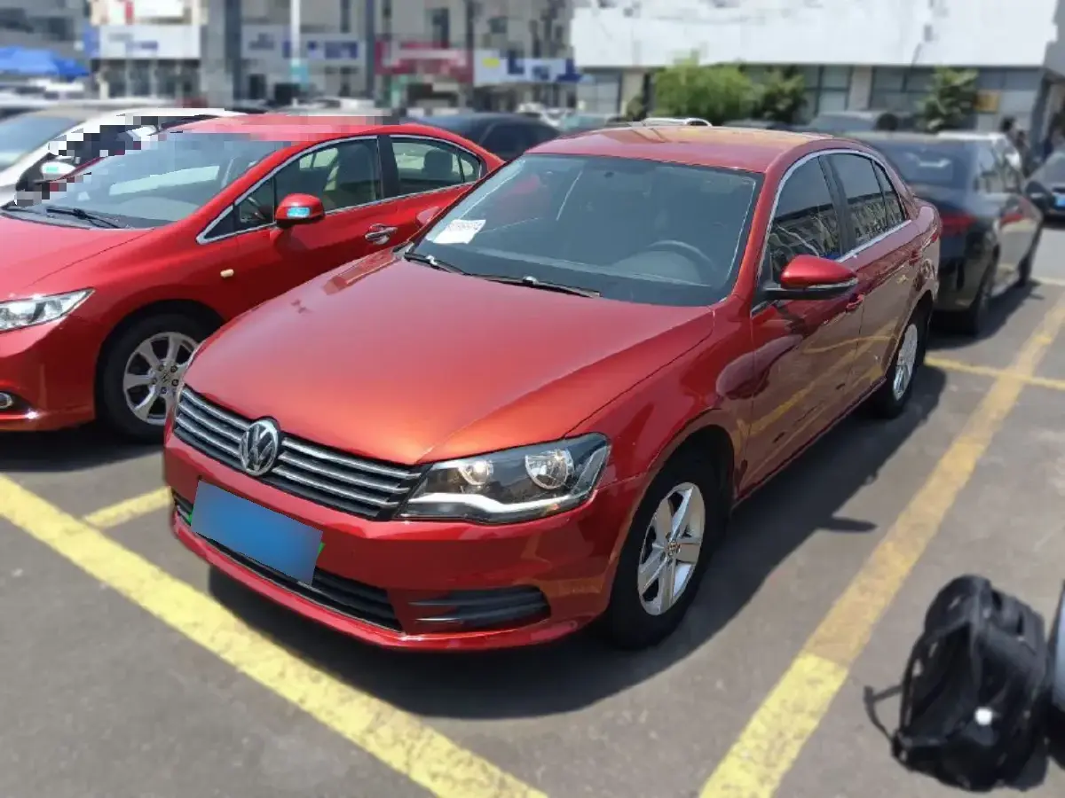 2013 Volkswagen Bora 1.6L 105HP L4 6AT