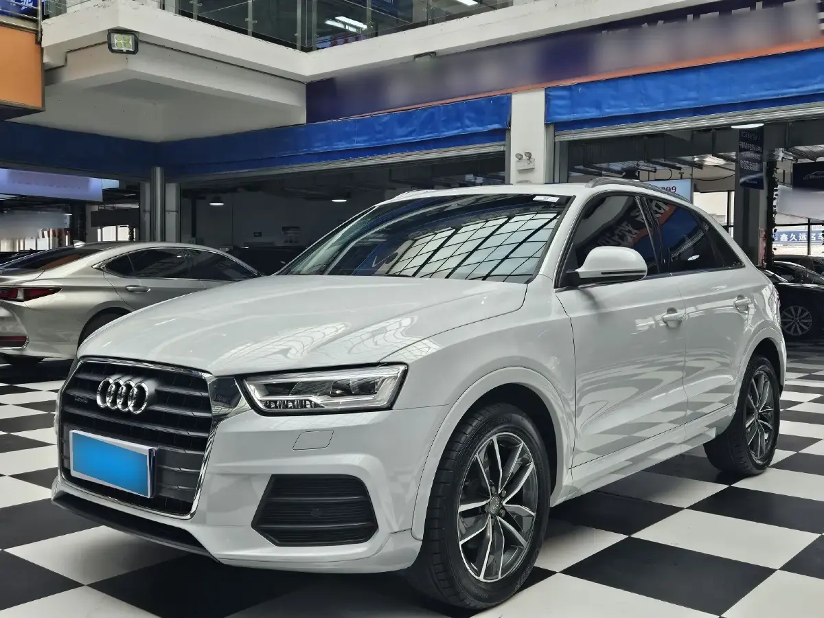 2016 Audi Q3 2.0T 220HP L4 7DCT