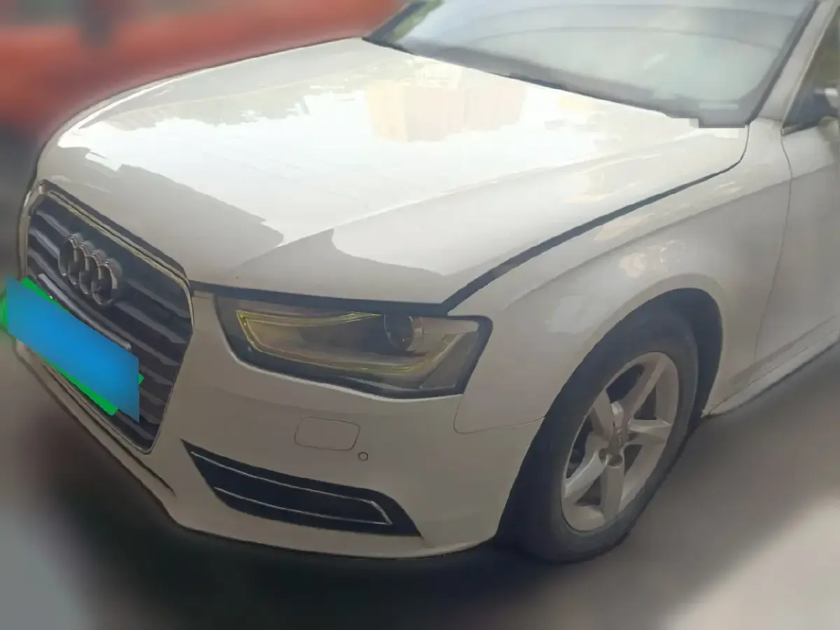 2013 Audi A4L 2.0T 180HP L4 CVT