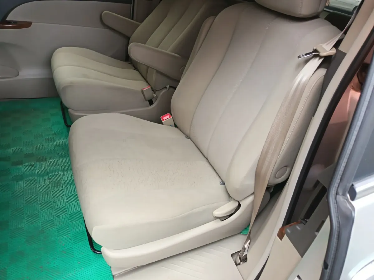 2013 BYD M6 2.0L 140HP L4 5MT,autocango,china used car exporter,china ev exporter,chinese used car exporter,chinese used ev exporter