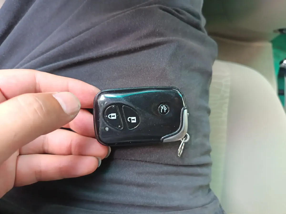 2013 BYD M6 2.0L 140HP L4 5MT,autocango,china used car exporter,china ev exporter,chinese used car exporter,chinese used ev exporter