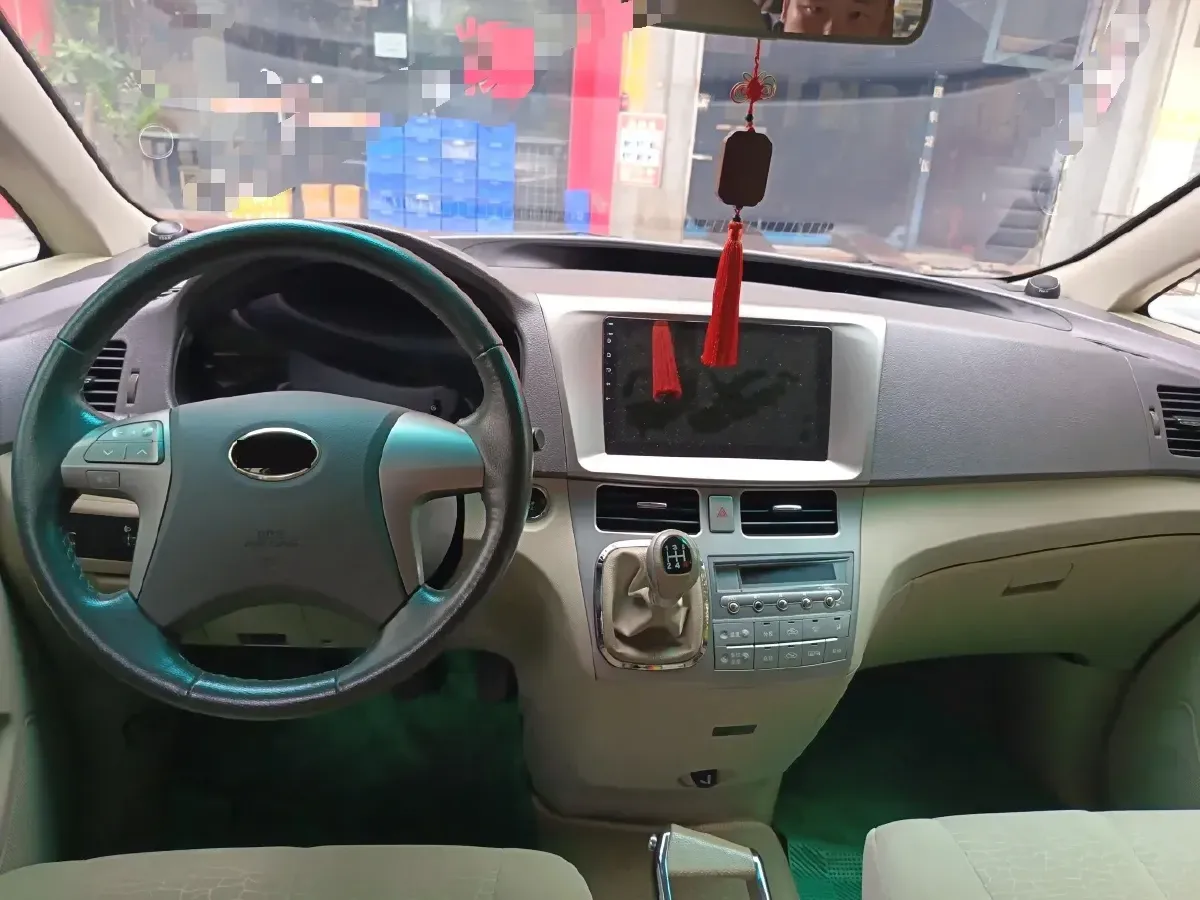 2013 BYD M6 2.0L 140HP L4 5MT,autocango,china used car exporter,china ev exporter,chinese used car exporter,chinese used ev exporter