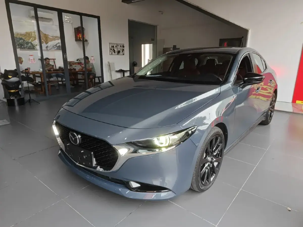 2022 Mazda 3 Axela 2.0L 158HP L4 6AT