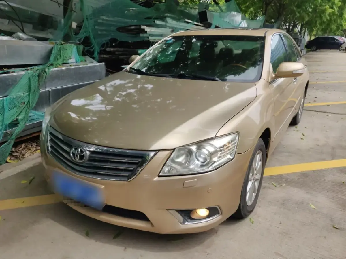 2010 Toyota Camry 2.0L 147HP L4 4AT