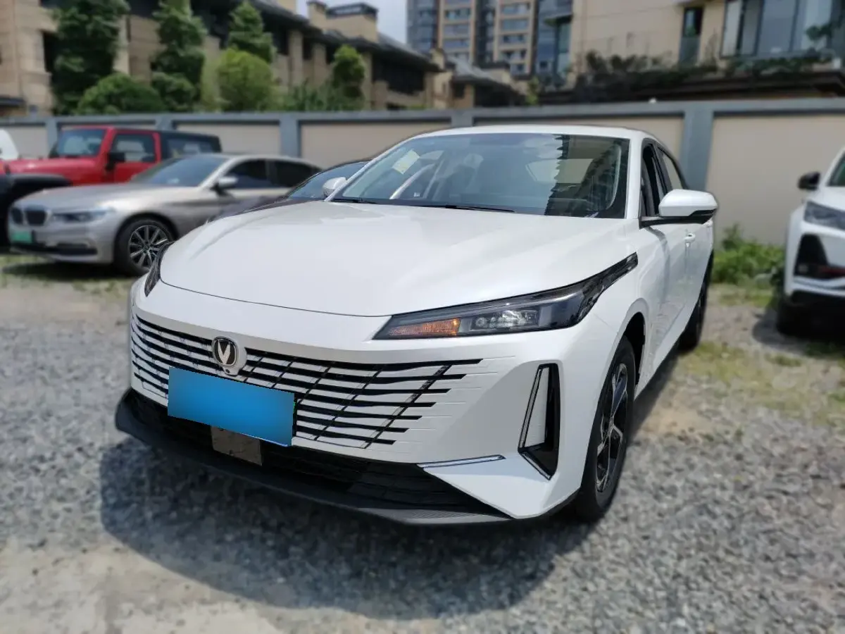 2025 ChangAn Eado 1.5T 170HP L4 7DCT