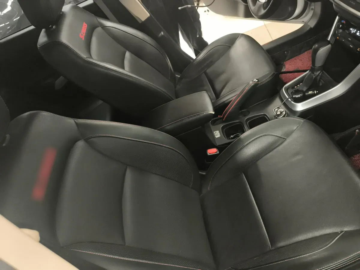 2015 Suzuki S-cross 1.6L 122HP L4 CVT,autocango,china used car exporter,china ev exporter,chinese used car exporter,chinese used ev exporter