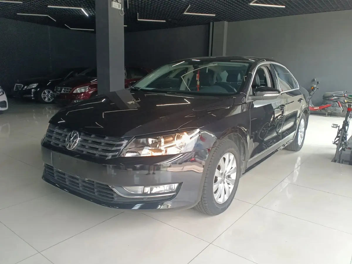 2015 Volkswagen Passat 1.8T 160HP L4 7DCT