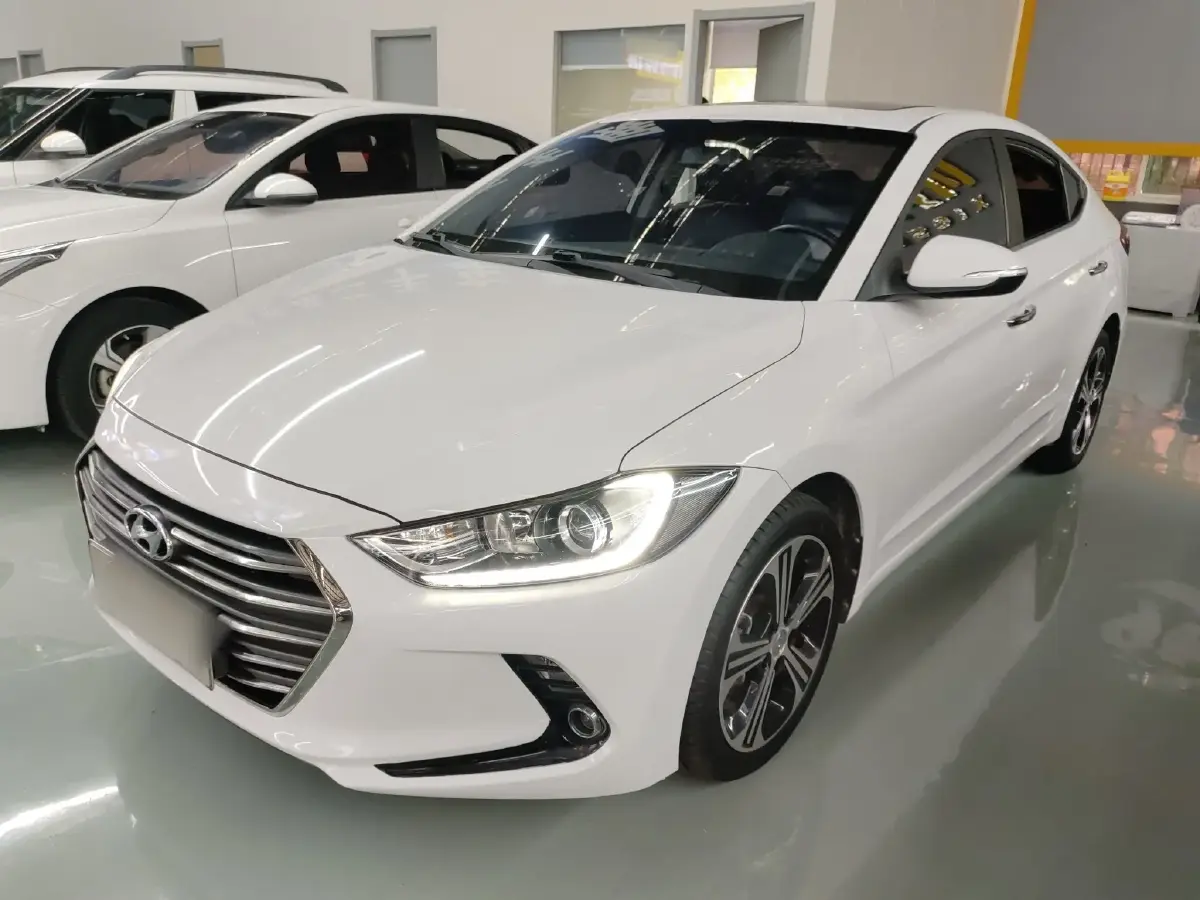 2018 Hyundai Elantra 1.4T 130HP L4 7DCT