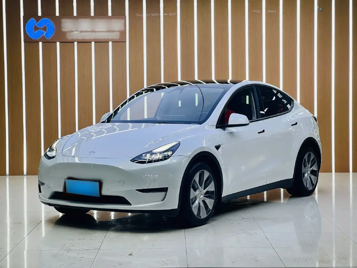 2022 Tesla Model Y BEV 60KWH