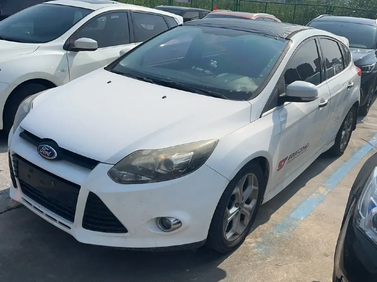 2012 Ford Focus 2.0L 170HP L4 6DCT