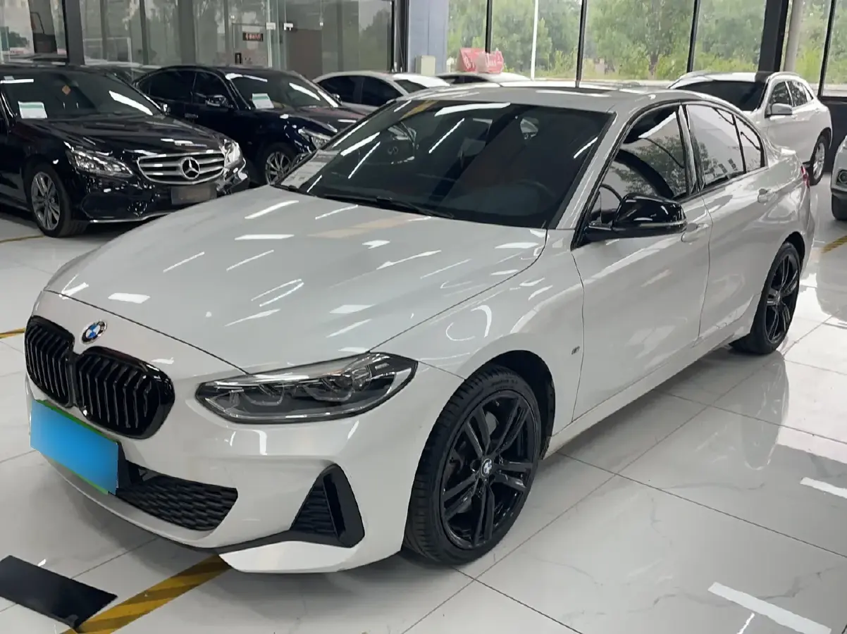 2021 BMW 1 Series 2.0T 192HP L4 7DCT