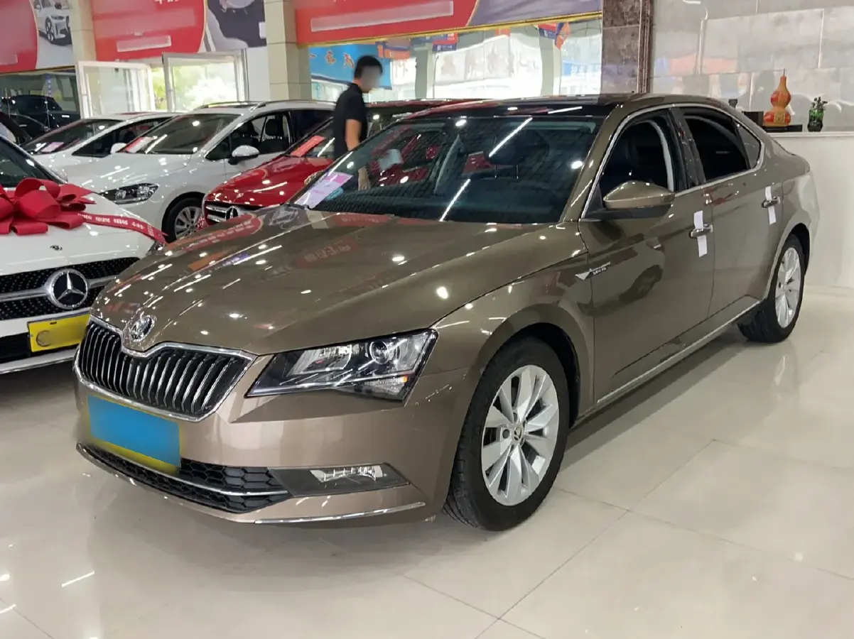 2018 Skoda Superb 1.4T 150HP L4 7DCT
