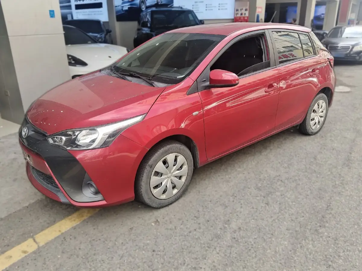 2016 Toyota Yaris L 1.3L 99HP L4 CVT