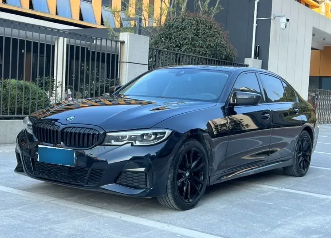 2022 BMW 3 Series 2.0T 184HP L4 8AT