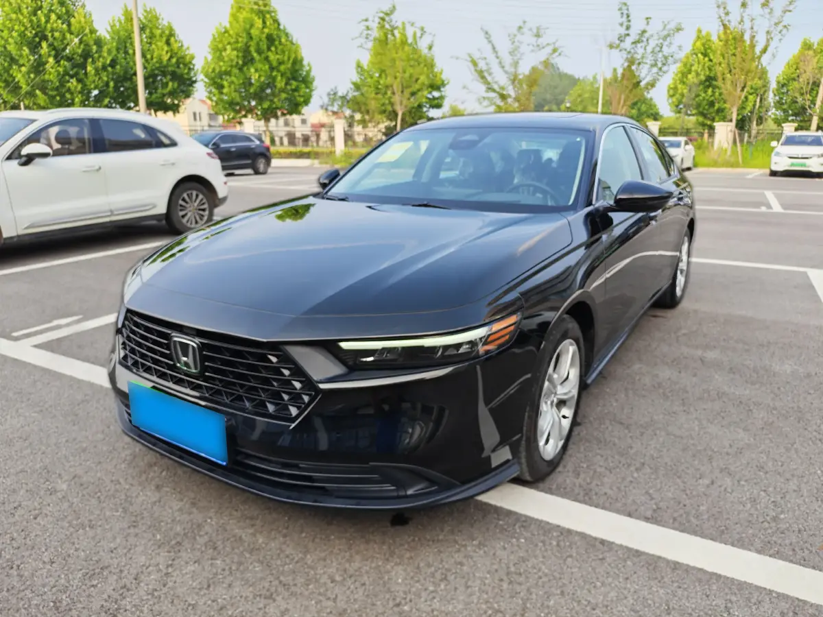 2024 Honda Accord 1.5T 192HP L4 CVT