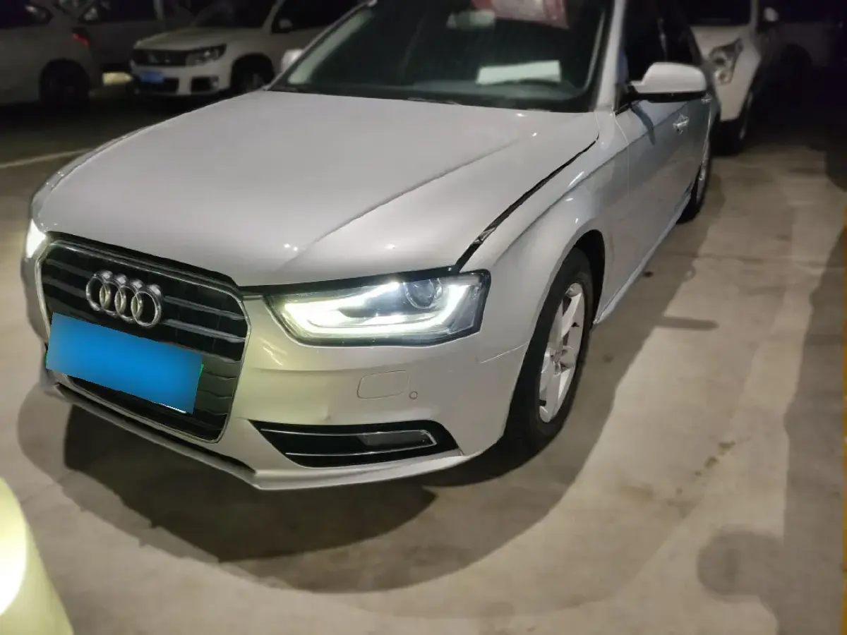 2013 Audi A4L 2.0T 180HP L4 CVT