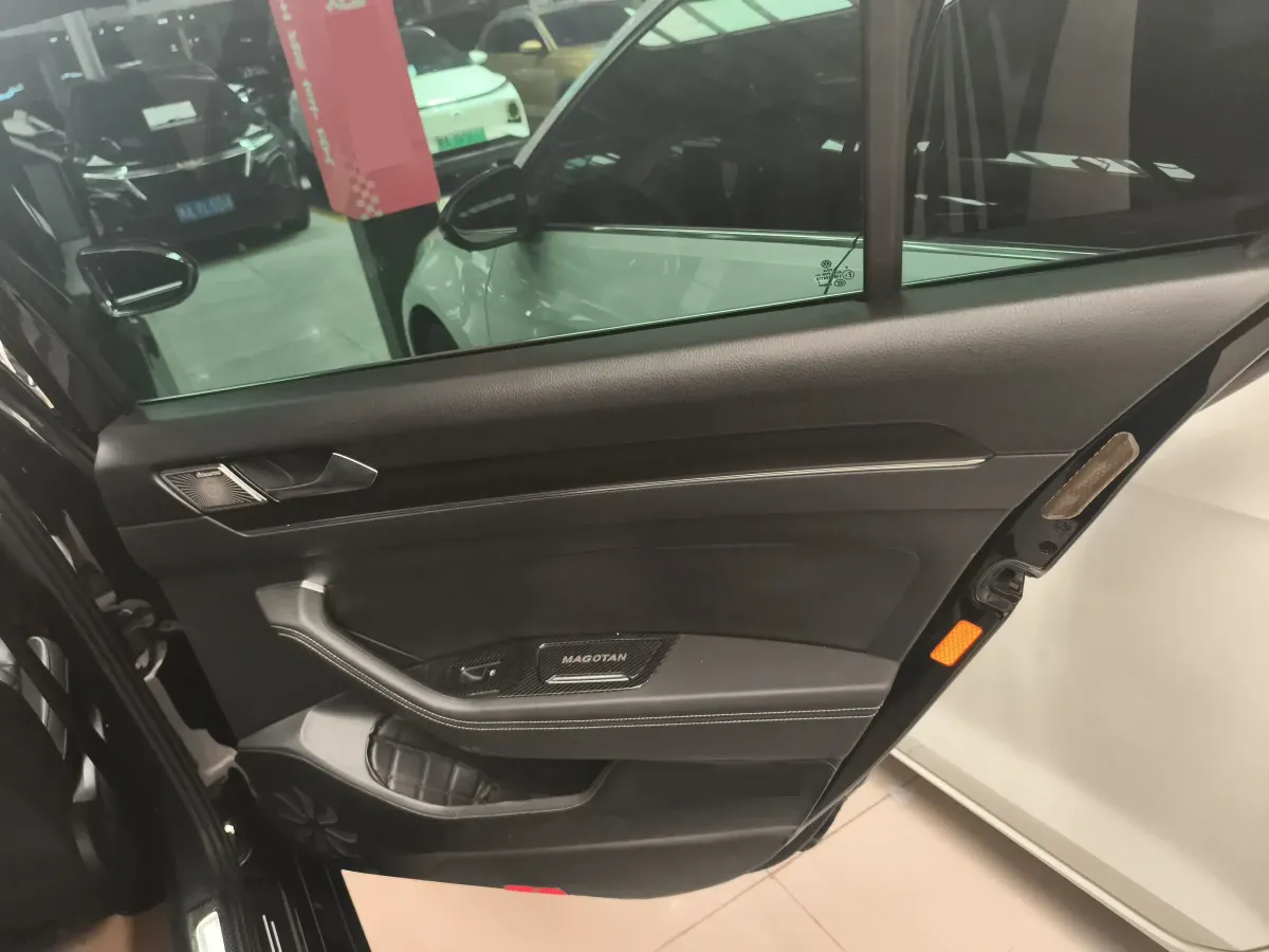 2022 Volkswagen Magotan GTE 1.4T 150HP L4 6DCT PHEV 13KWH,autocango,china used car exporter,china ev exporter,chinese used car exporter,chinese used ev exporter