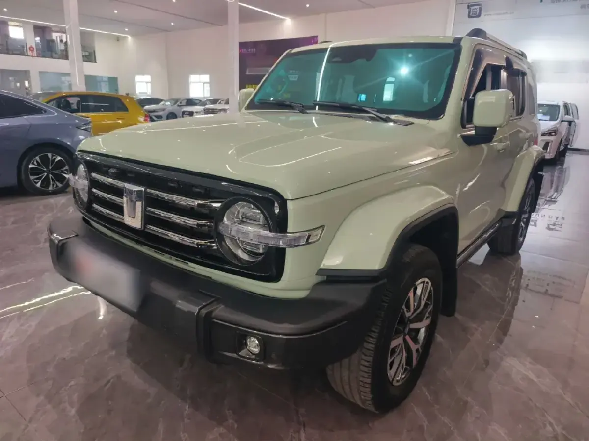 2021 Tank 300 2.0T 227HP L4 8AT