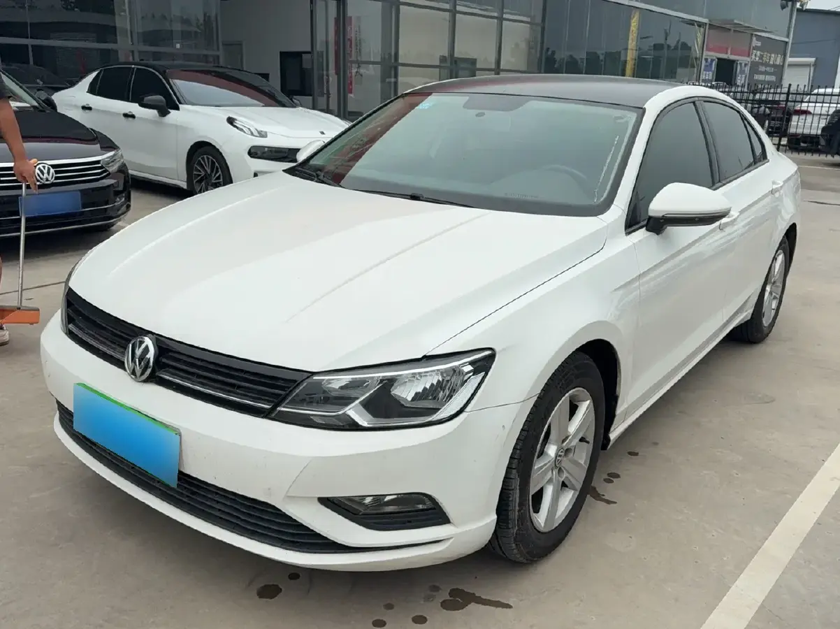 2017 Volkswagen Lamando 1.4T 131HP L4 7DCT