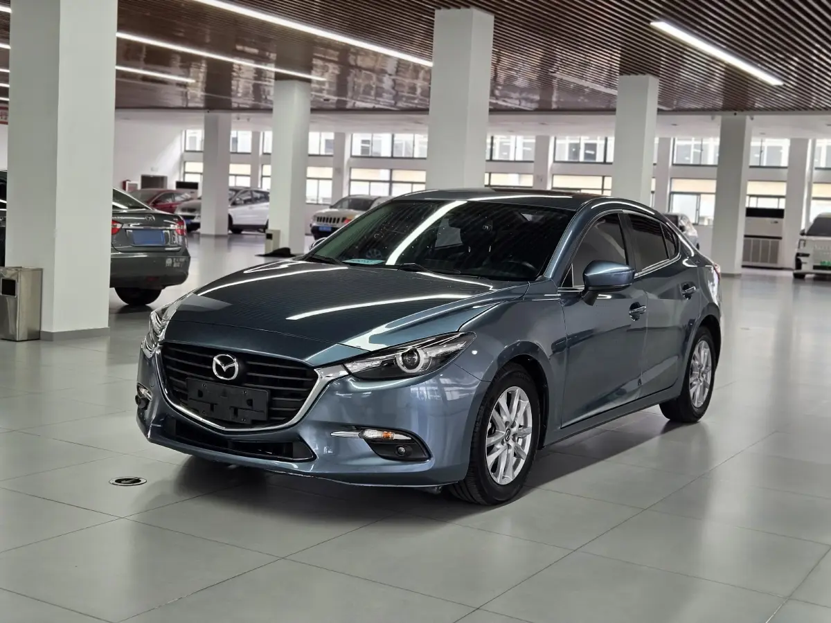 2017 Mazda 3 Axela 1.5L 117HP L4 6AT
