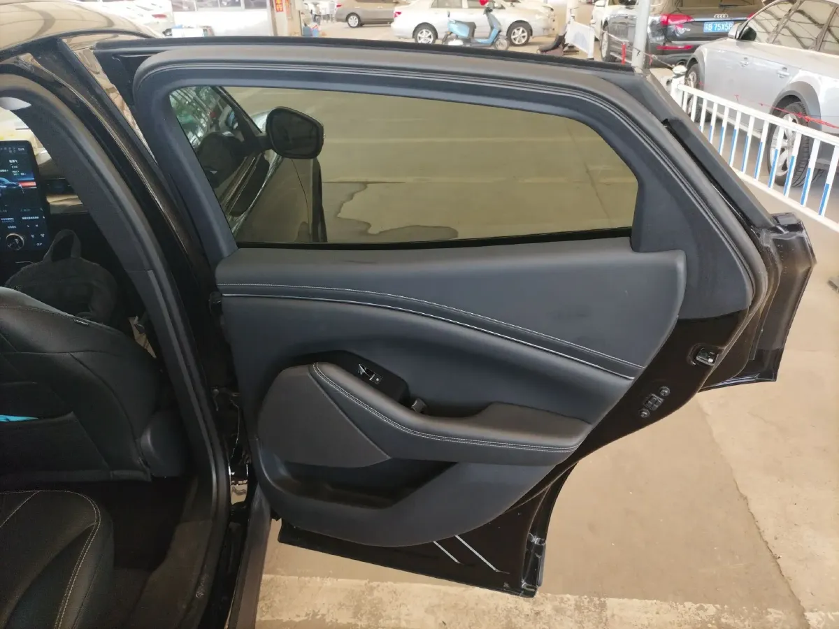 2021 Ford Mustang Mach-E BEV 61.5KWH,autocango,china used car exporter,china ev exporter,chinese used car exporter,chinese used ev exporter