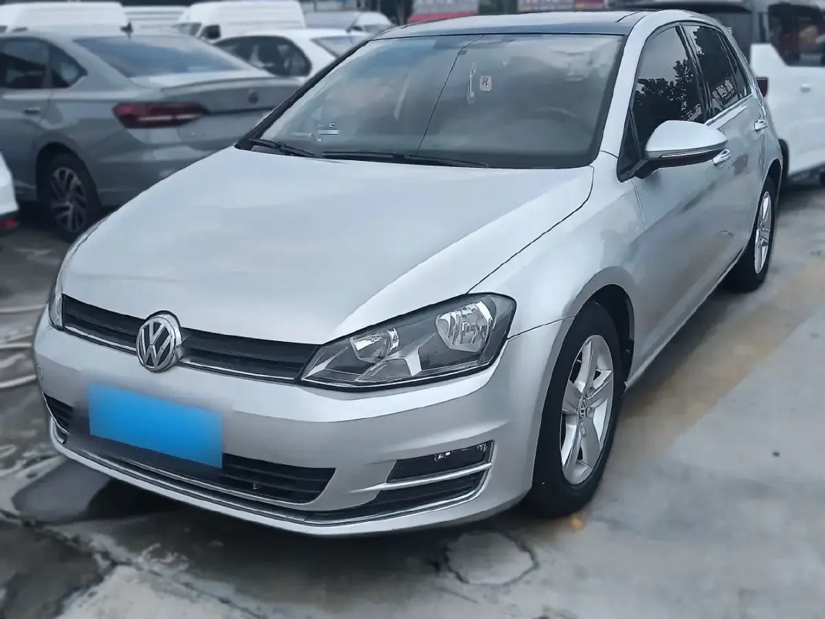 2014 Volkswagen Golf 1.4T 131HP L4 7DCT