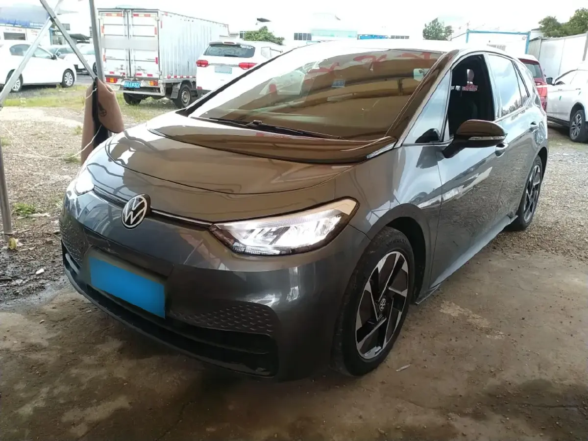 2023 Volkswagen ID.3 BEV 52.8KWH