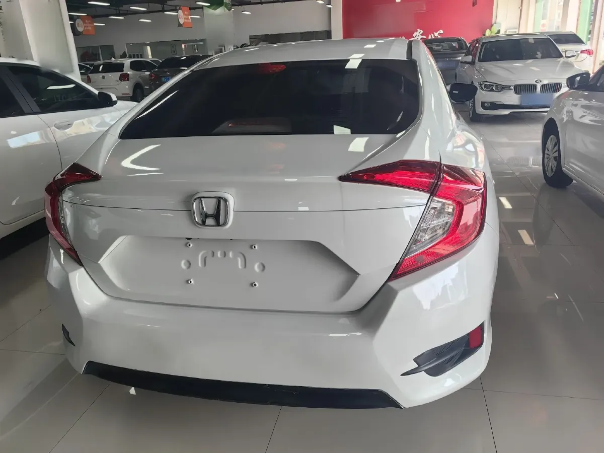 2016 Honda Civic 1.0T 125HP L3 6MT,autocango,china used car exporter,china ev exporter,chinese used car exporter,chinese used ev exporter