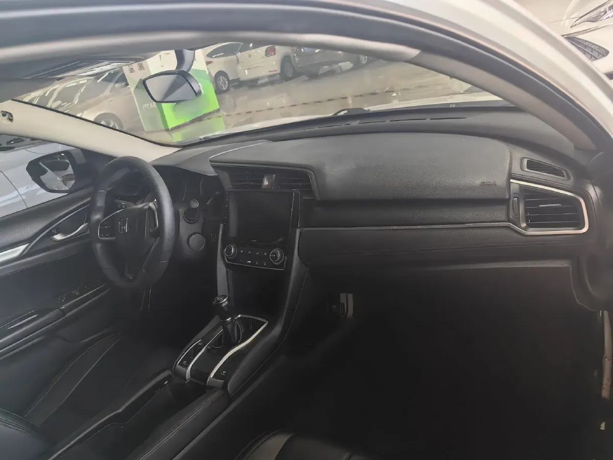 2016 Honda Civic 1.0T 125HP L3 6MT,autocango,china used car exporter,china ev exporter,chinese used car exporter,chinese used ev exporter