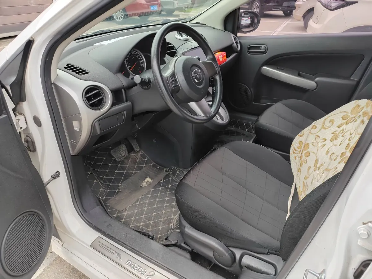2012 Mazda 2 1.5L 103HP L4 4AT,autocango,china used car exporter,china ev exporter,chinese used car exporter,chinese used ev exporter