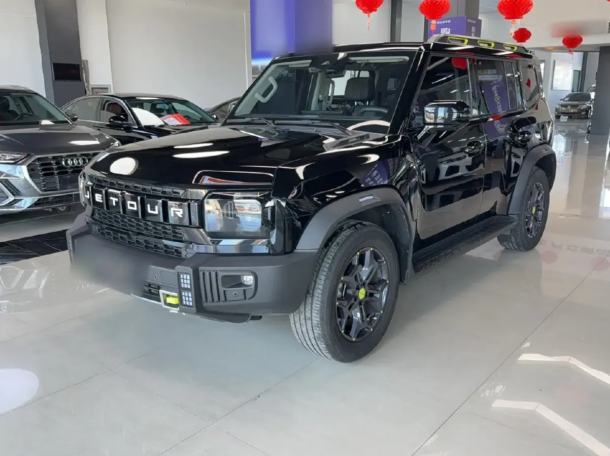 2023 Jetour Traveller 2.0T 254HP L4 7DCT