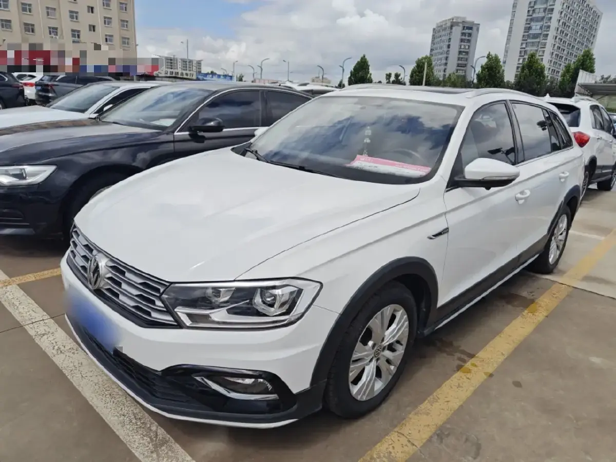 2018 Volkswagen C-Trek 1.4T 131HP L4 7DCT