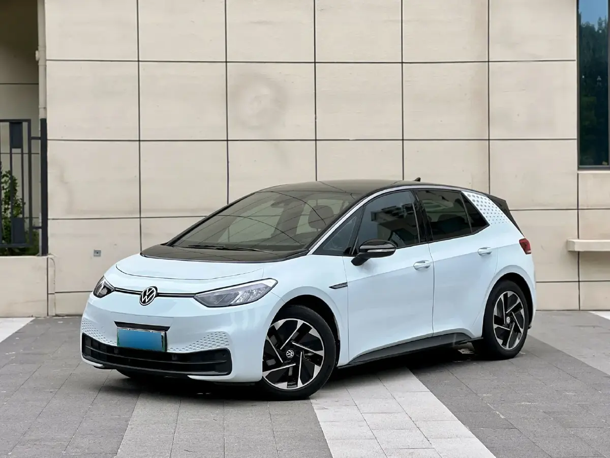 2023 Volkswagen ID.3 BEV 52.8KWH