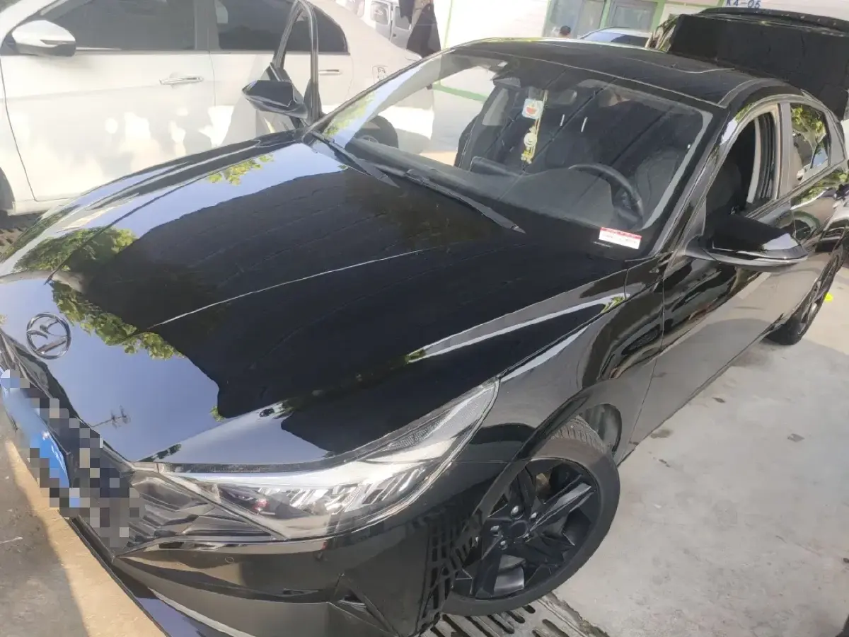 2022 Hyundai Elantra 1.5L 115HP L4 CVT