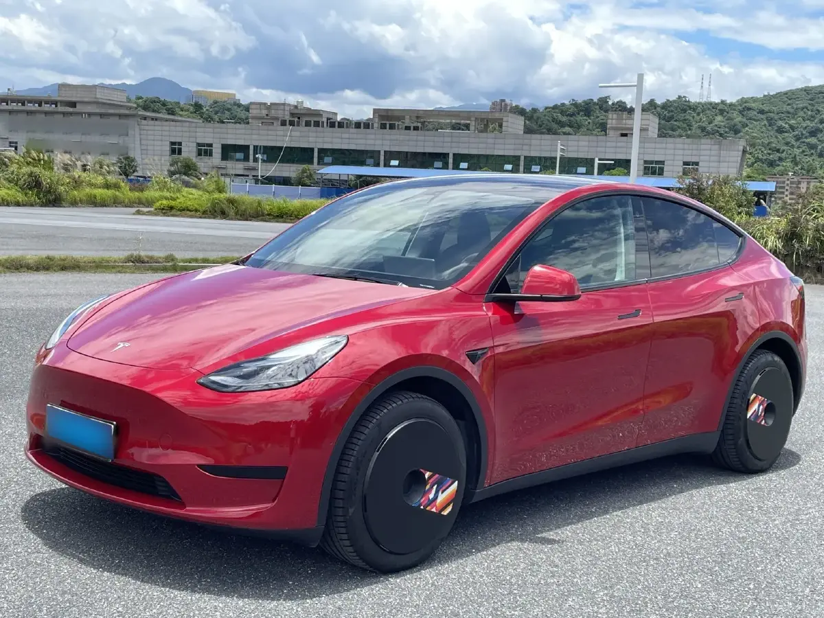 2022 Tesla Model Y BEV 60KWH
