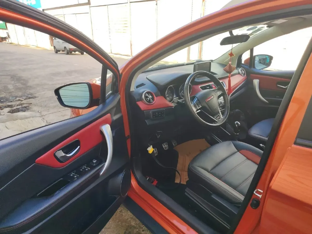 2015 Haval H1 1.5L 106HP L4 5MT,autocango,china used car exporter,china ev exporter,chinese used car exporter,chinese used ev exporter