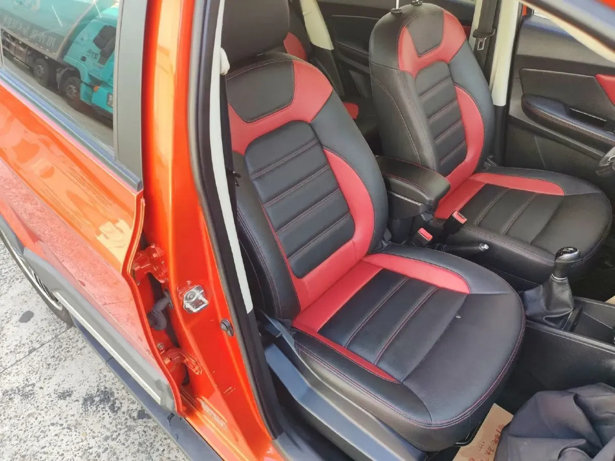 2015 Haval H1 1.5L 106HP L4 5MT,autocango,china used car exporter,china ev exporter,chinese used car exporter,chinese used ev exporter