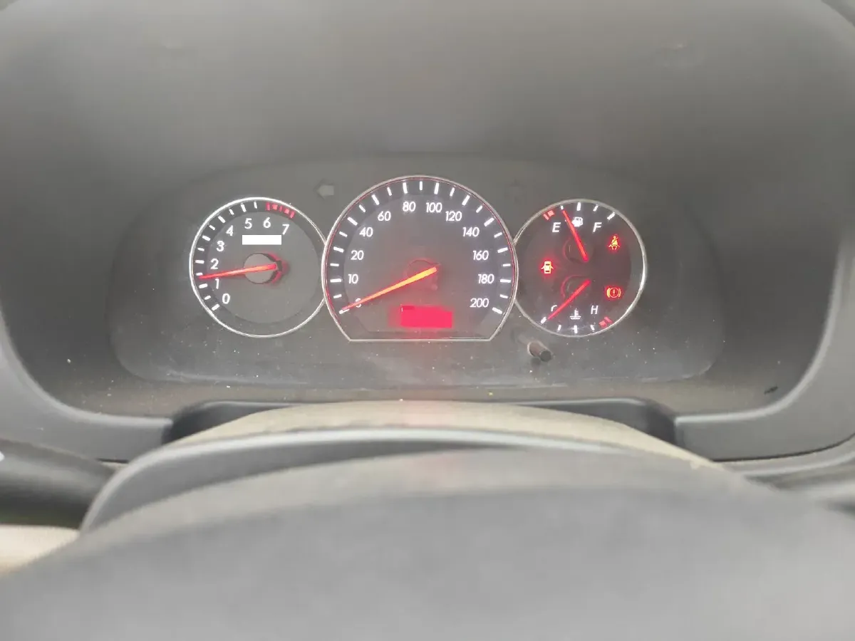 2012 ChangAn Alsvin V3 1.3L 94HP L4 5MT,autocango,china used car exporter,china ev exporter,chinese used car exporter,chinese used ev exporter