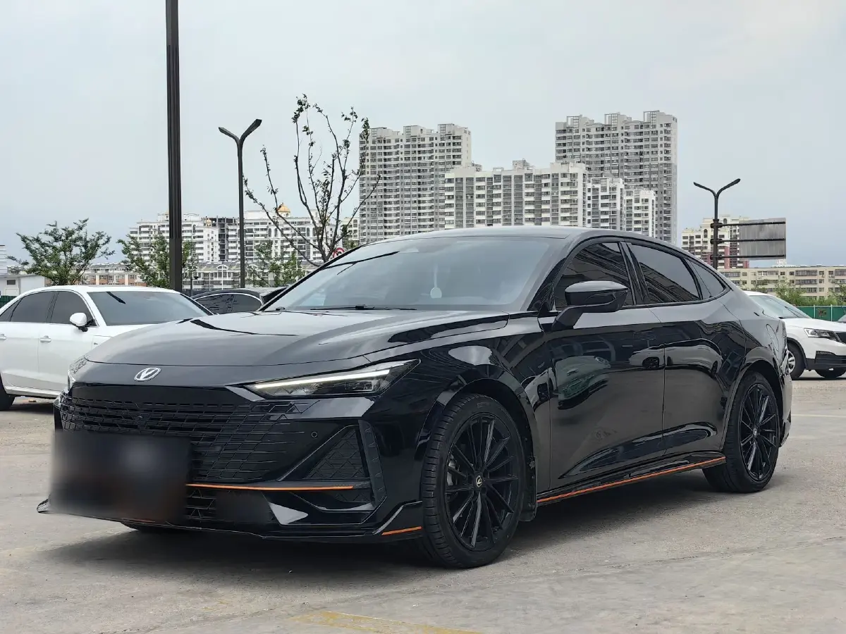 2023 ChangAn UNI-V 1.5T 188HP L4 7DCT