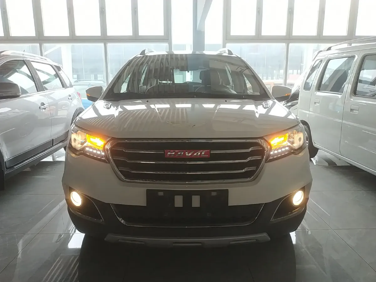 2015 Haval H1 1.5L 106HP L4 5MT,autocango,china used car exporter,china ev exporter,chinese used car exporter,chinese used ev exporter