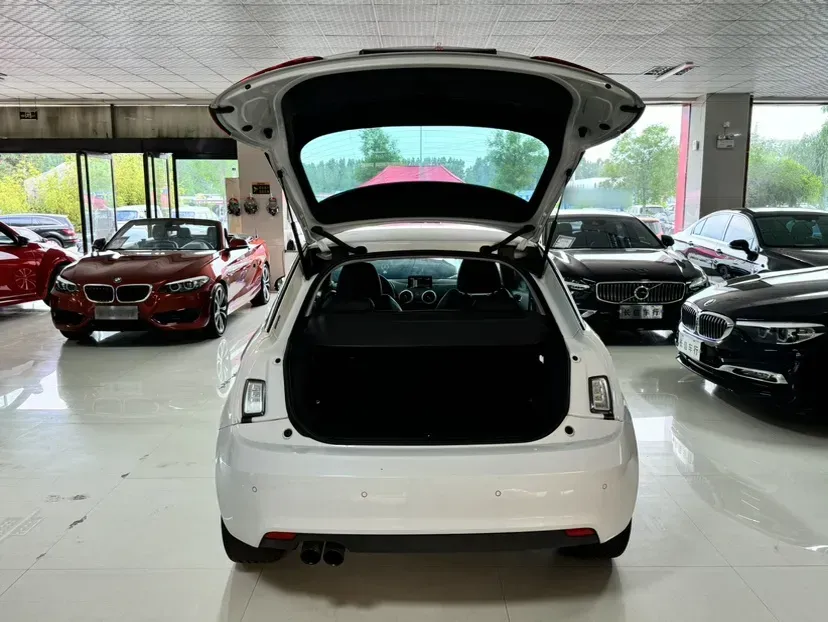 2014 Audi A1 1.4T 122HP L4 7DCT,autocango,china used car exporter,china ev exporter,chinese used car exporter,chinese used ev exporter