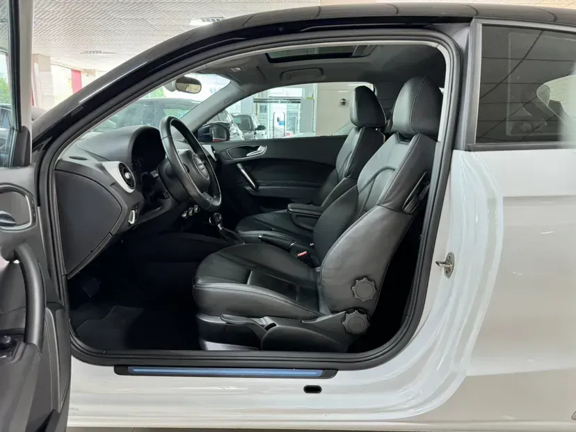 2014 Audi A1 1.4T 122HP L4 7DCT,autocango,china used car exporter,china ev exporter,chinese used car exporter,chinese used ev exporter