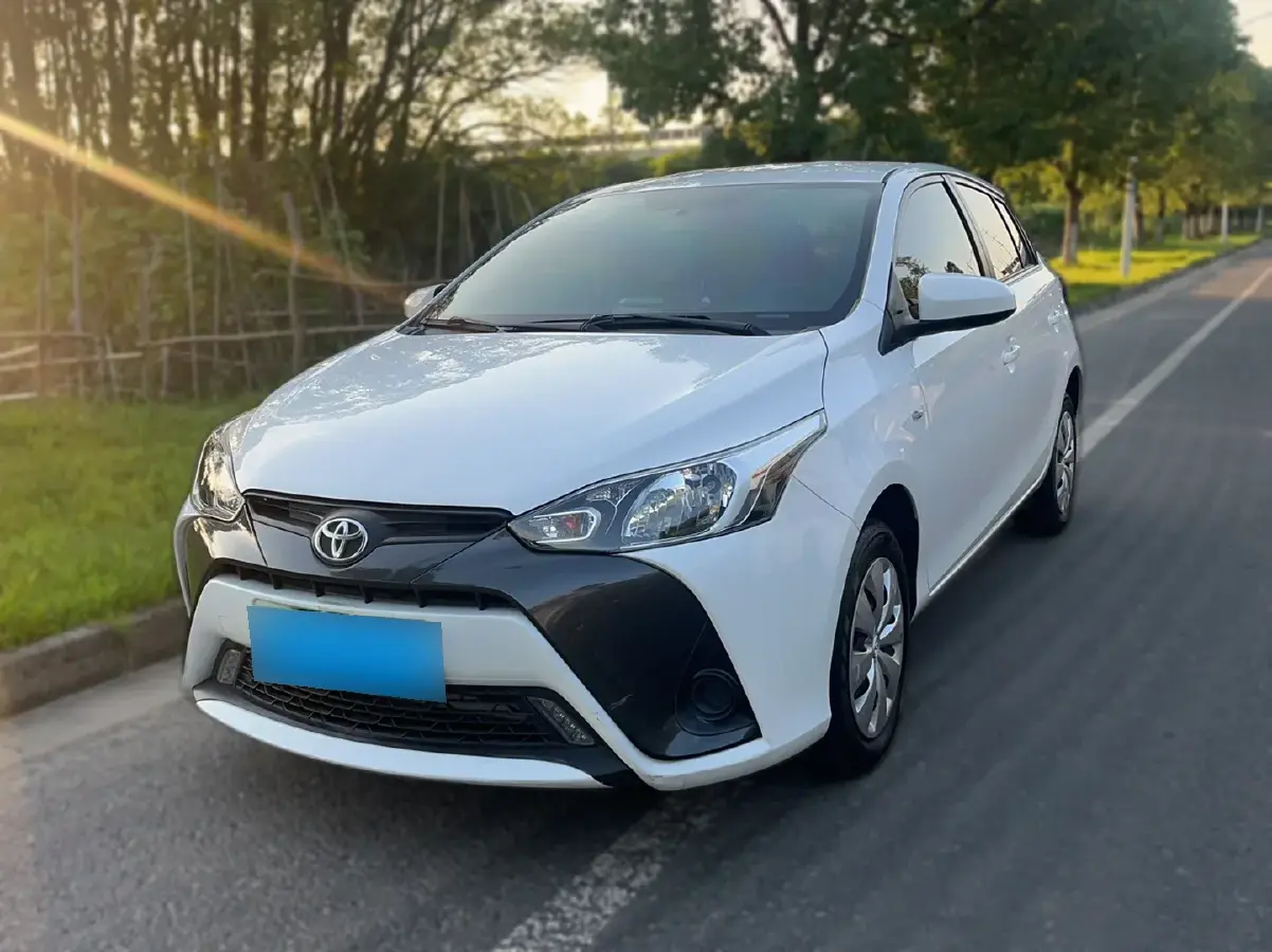 2019 Toyota Yaris L 1.5L 110HP L4 CVT