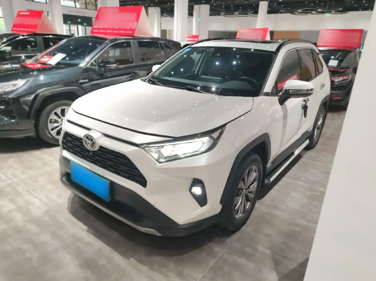 2023 Toyota RAV4 2.0L 171HP L4 CVT