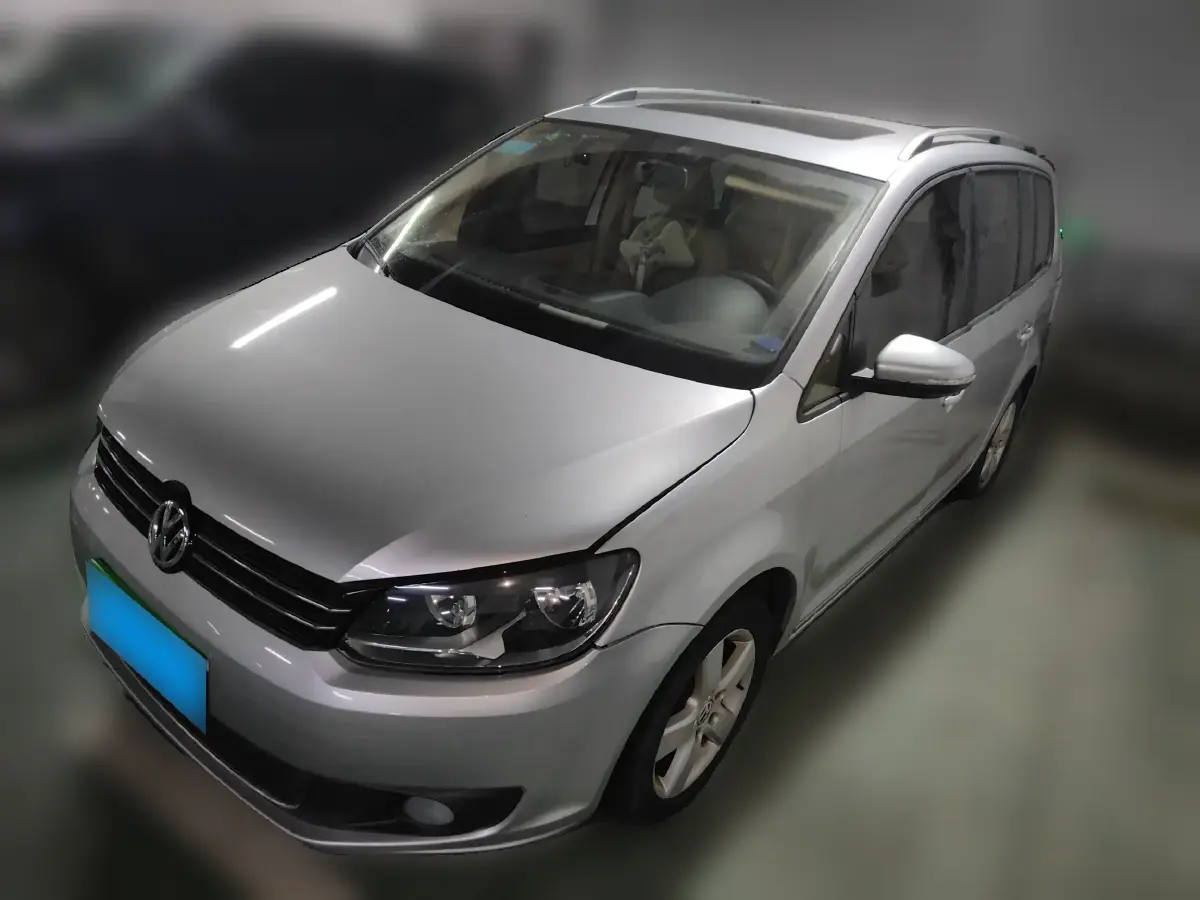 2011 Volkswagen Touran 1.4T 131HP L4 5MT