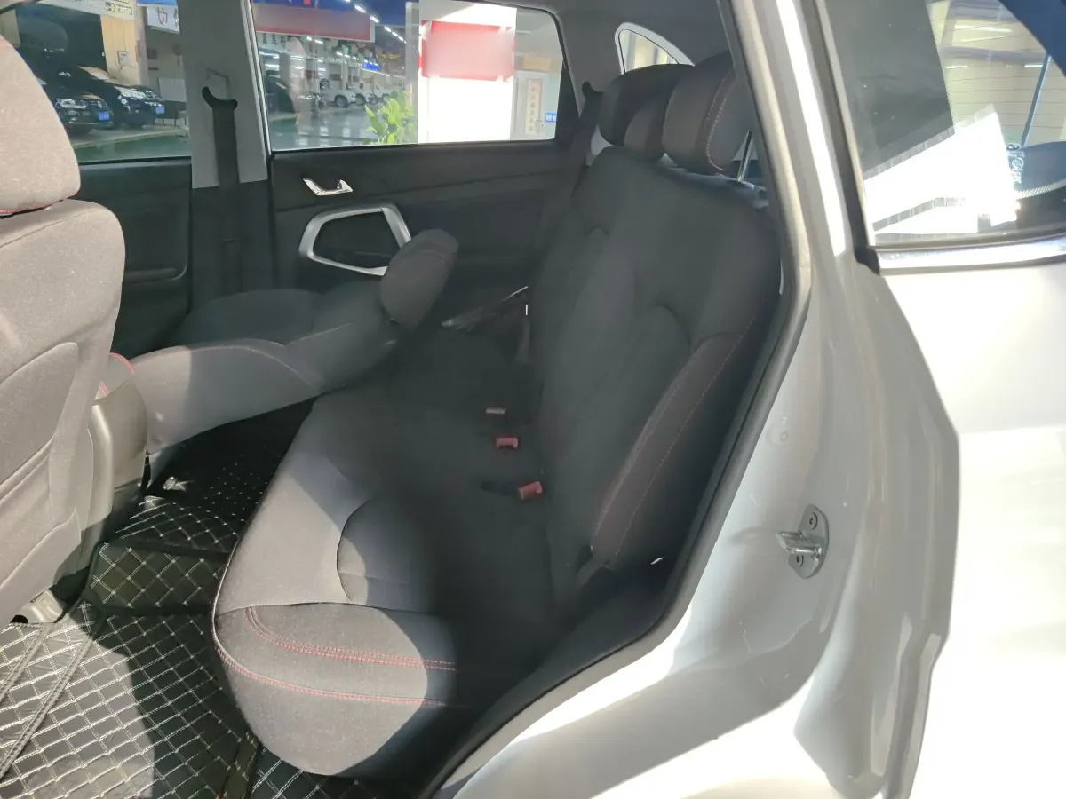 2017 Chery Tiggo 5 1.5T 152HP L4 5MT,autocango,china used car exporter,china ev exporter,chinese used car exporter,chinese used ev exporter