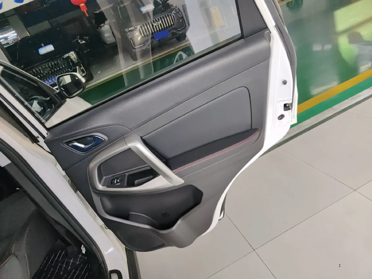 2017 Chery Tiggo 5 1.5T 152HP L4 5MT,autocango,china used car exporter,china ev exporter,chinese used car exporter,chinese used ev exporter