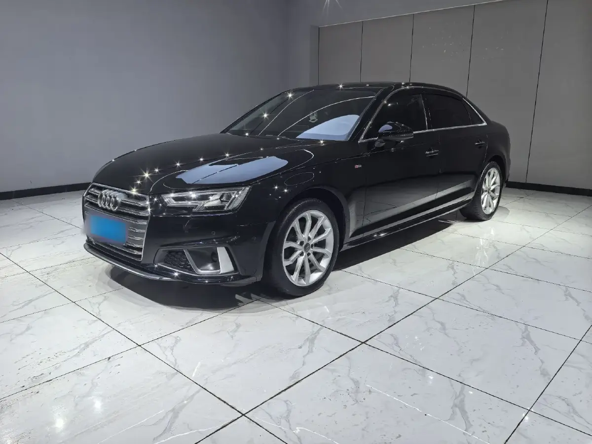 2019 Audi A4L 2.0T 190HP L4 7DCT